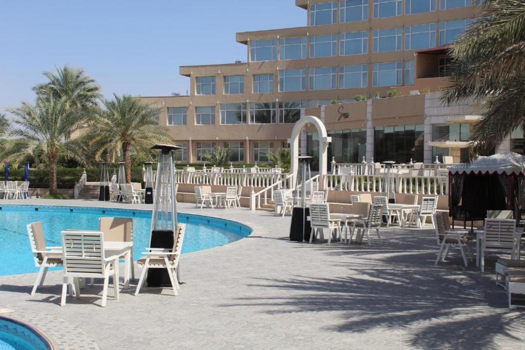 Al Salam Hotel Al Buraimi Bagian luar foto