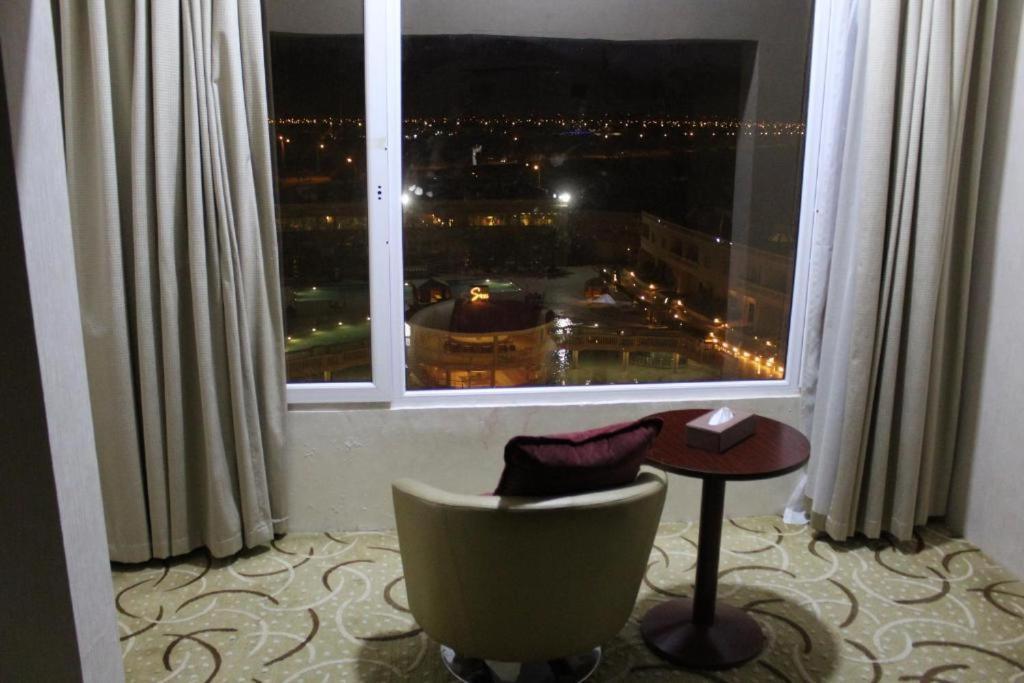 Al Salam Hotel Al Buraimi Bagian luar foto