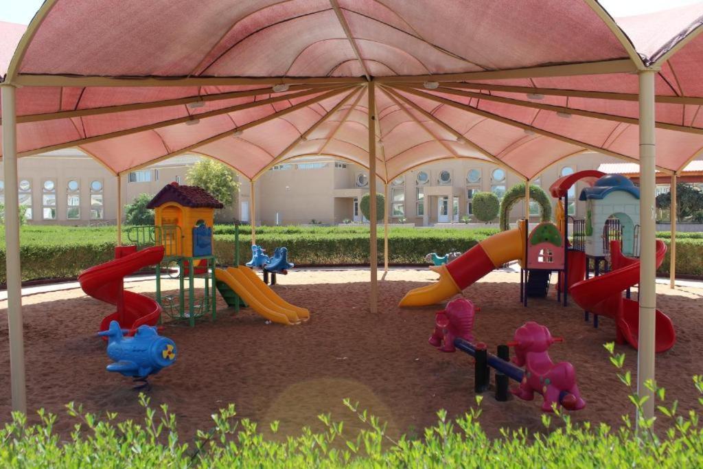 Al Salam Hotel Al Buraimi Bagian luar foto