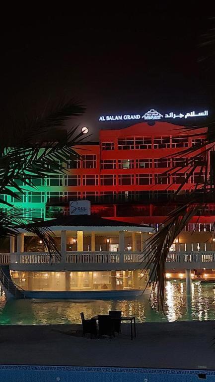 Al Salam Hotel Al Buraimi Bagian luar foto