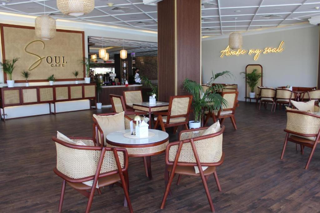Al Salam Hotel Al Buraimi Bagian luar foto