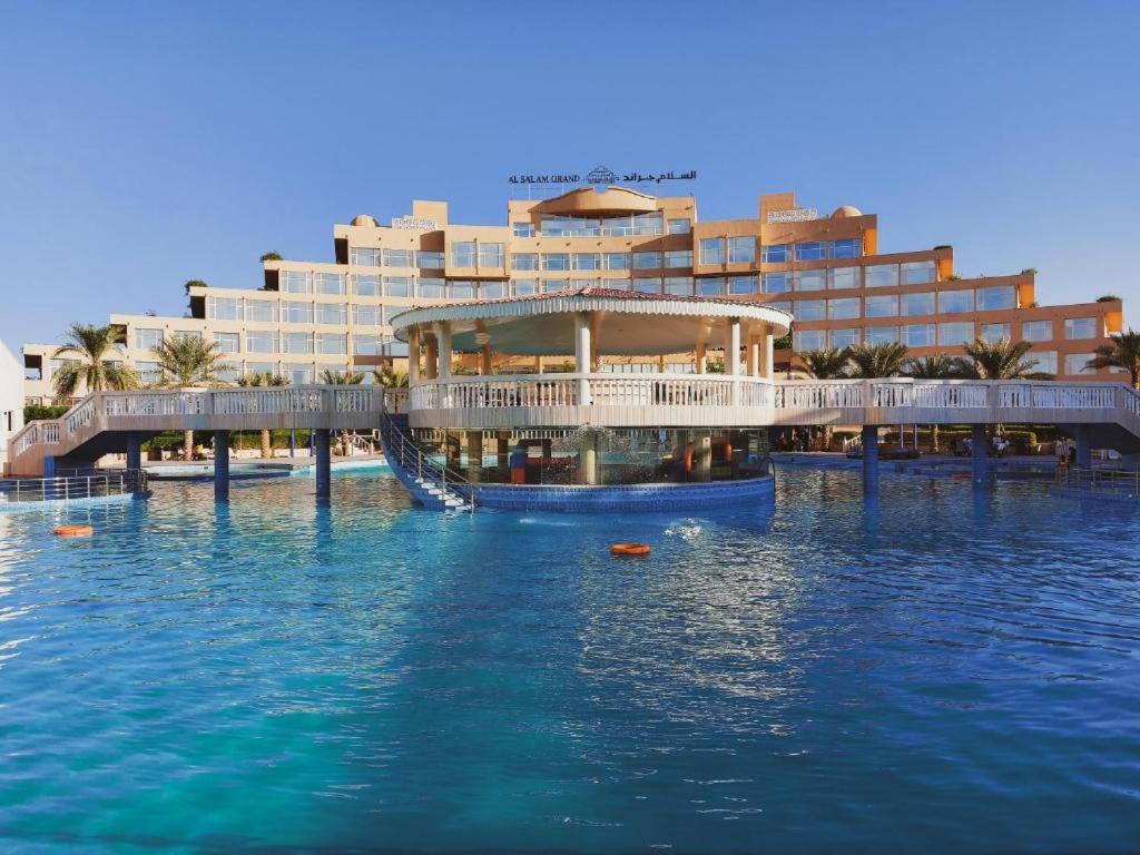 Al Salam Hotel Al Buraimi Bagian luar foto